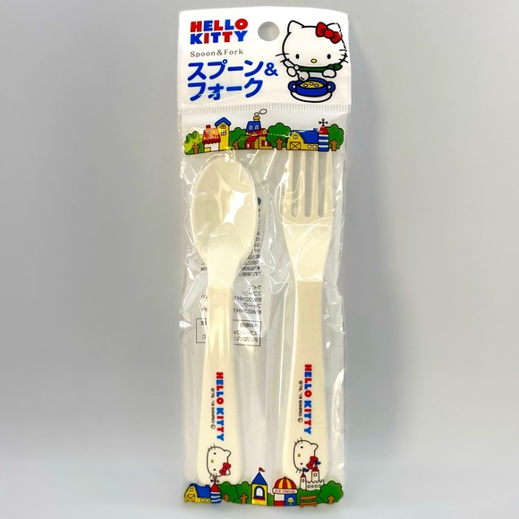 Hello Kitty Dinnerware Set - Picture 13 of 16